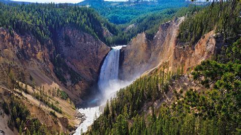 caravan yellowstone|Yellowstone National Park Tour – Facts 